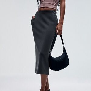 Lululemon Athletica Black Pencil Skirt - NWT Softstreme HR Midi Skirt size 4